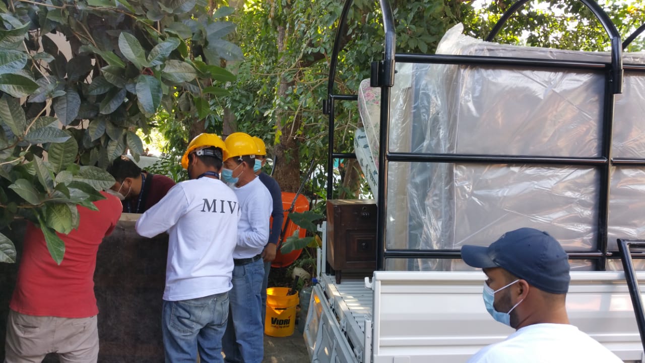 Vivienda apoya a trasladar familias de Soyapango afectadas por incendio en planta de gas propano vivienda-apoya-a-trasladar-familias-de-soyapango-afectadas-por-incendio-en-planta-de-gas-propano